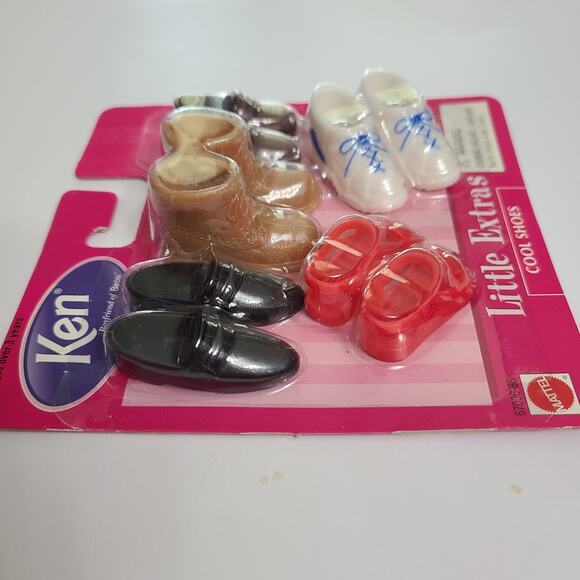 Ken Barbie's Boyfriend Little Extras Cool Shoes Boots Sneakers Casual 1998 Vtg - Picture 2 of 9